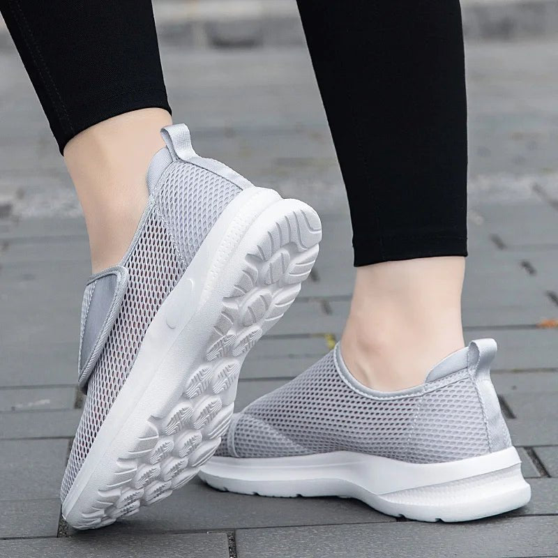 EASYADAPT Adjustable Casual Shoes