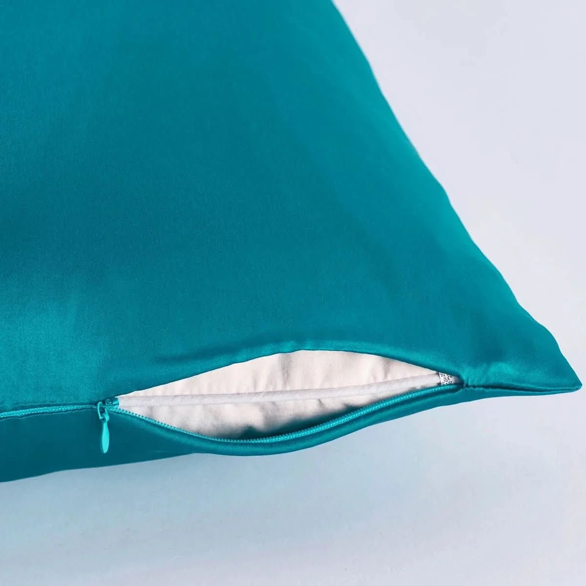 SILKHAVEN Silky Soft Pillowcase