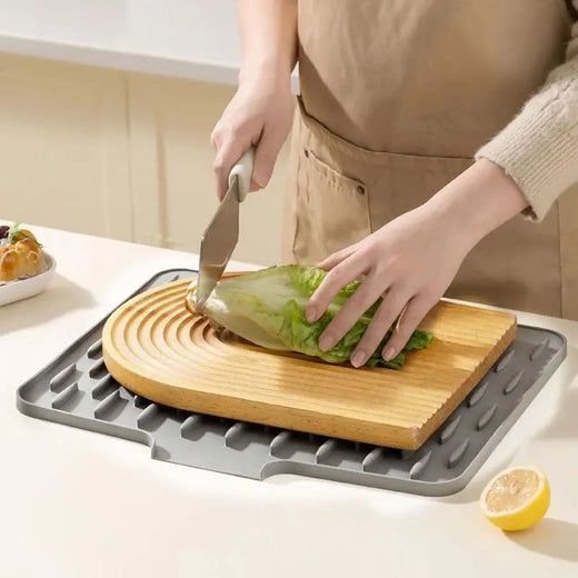 Silicone Dish Drying Mat, Heat Resistant Sloped Kitchen Counter Mat, BPA-Free, Dishwasher Safe