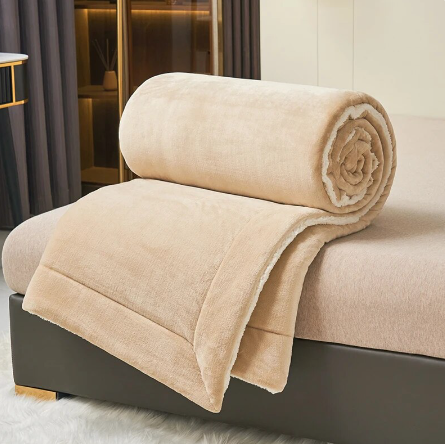 Luxurious Warm Fleece Blanket – photo 14