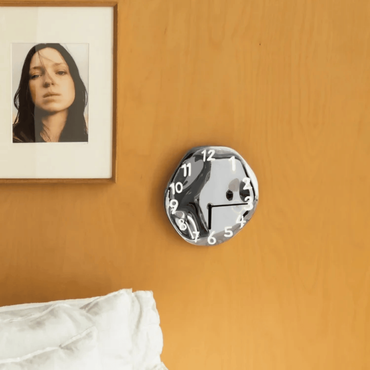 Ceramic Wall Clock, Chrome Modern Wall Clock for Living Room & Kitchen