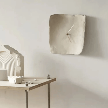 Silent Wall Clock, Non Ticking Resin Wall Clock for Living Room