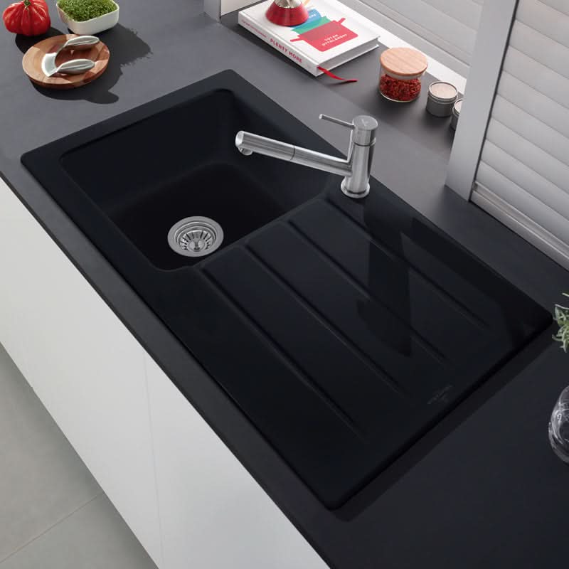 Architectura 50 ceramic washbasin lifestyle image 2