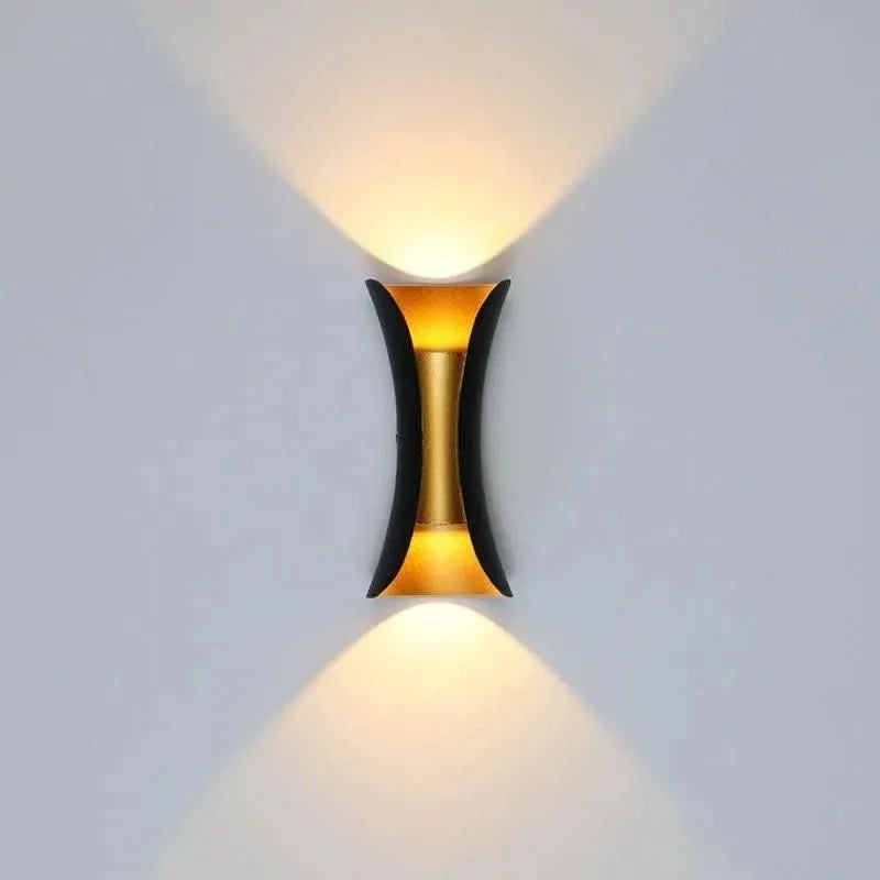 ORR CURVED LED Outdoor Wall Light