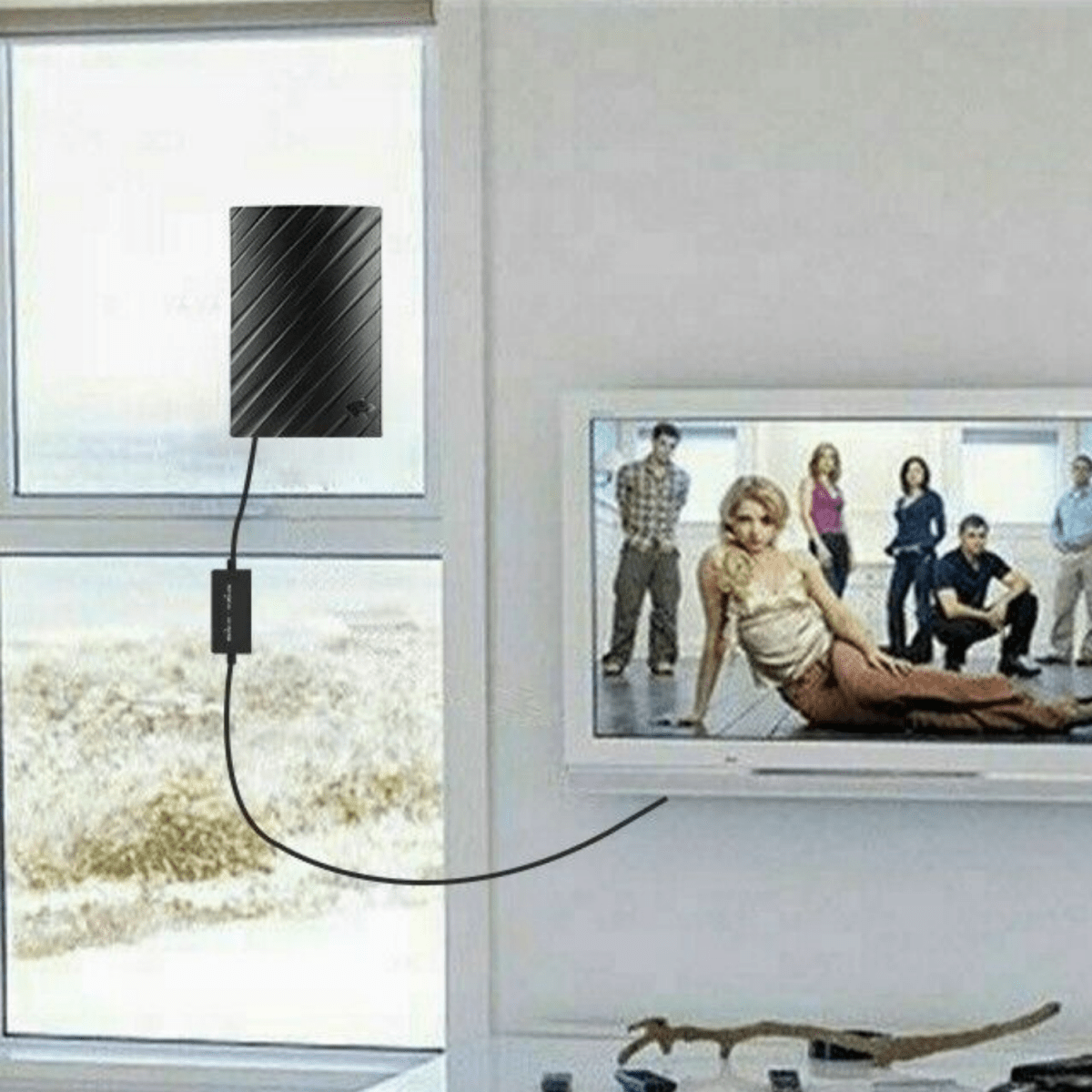 ULTRAWAVE HDTV Antenna