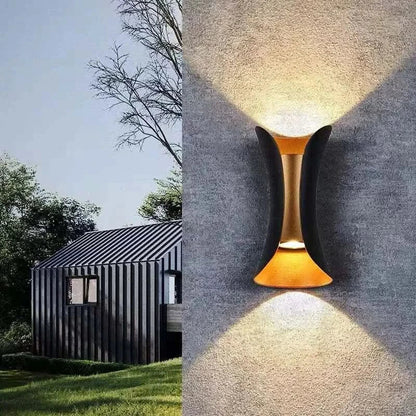 ORR CURVED LED Outdoor Wall Light