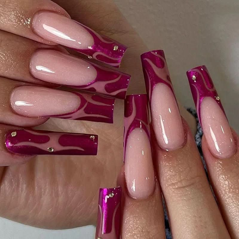 Presson Chic Pink Nails