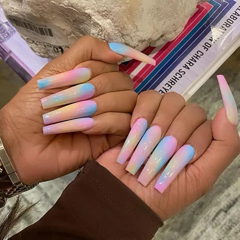 Presson Chic Pink Nails