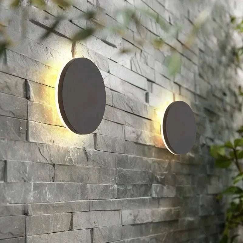 BRILORA Minimalist LED Outdoor Wall Light