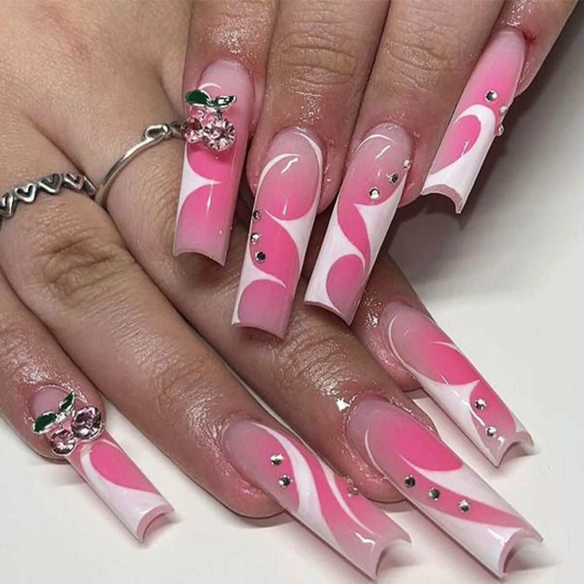 Presson Chic Pink Nails