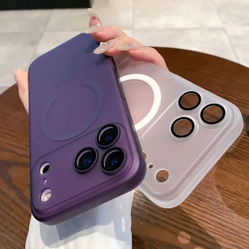 LuzidLink Ultra-thin Matte Clear MagSafe Case
