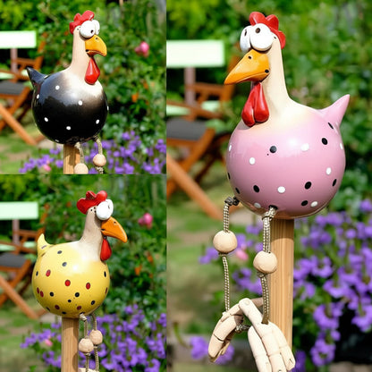 FRECHFEDER Playful Garden Chicken Statue