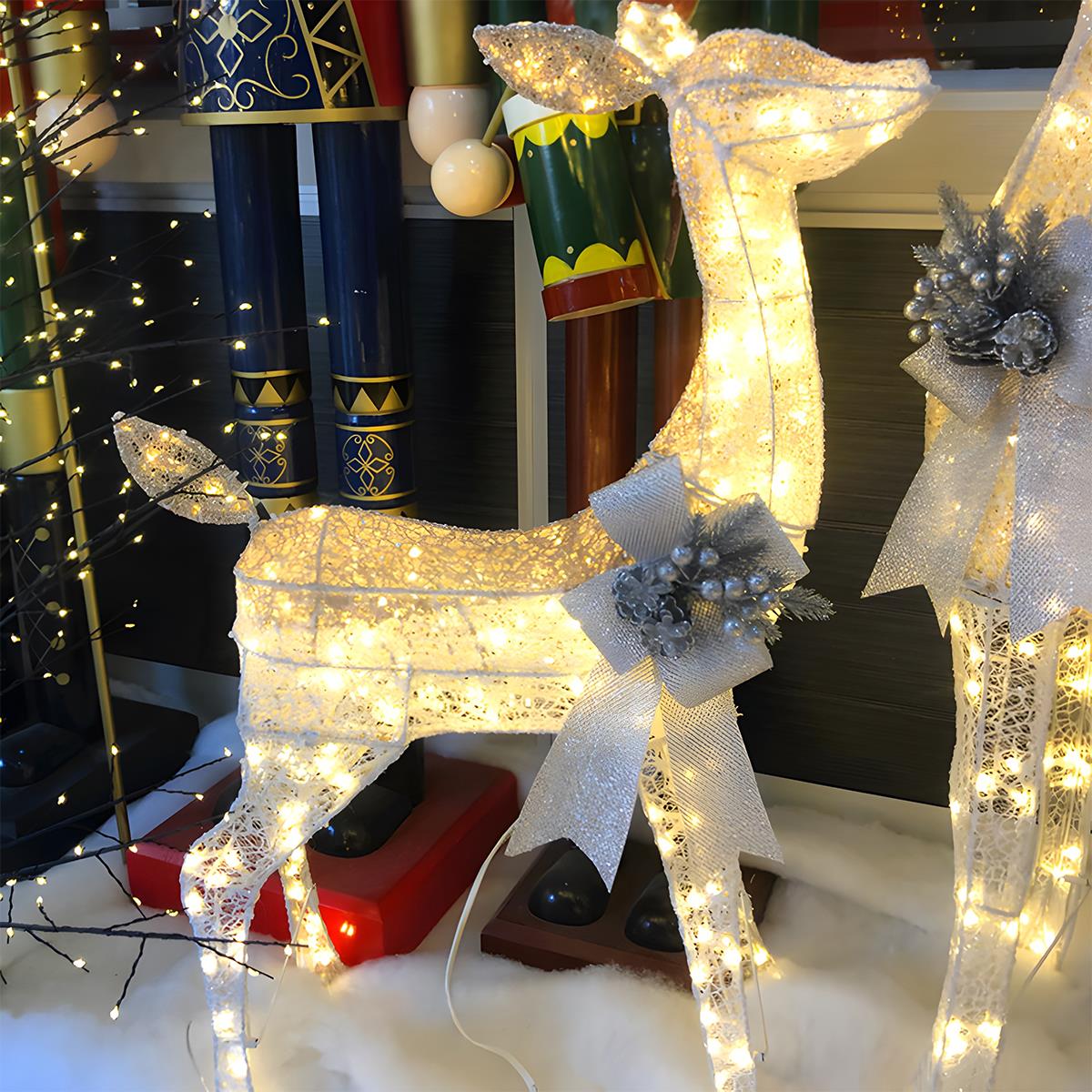 SHINEHOOVES Decorative LED Reindeer Figures