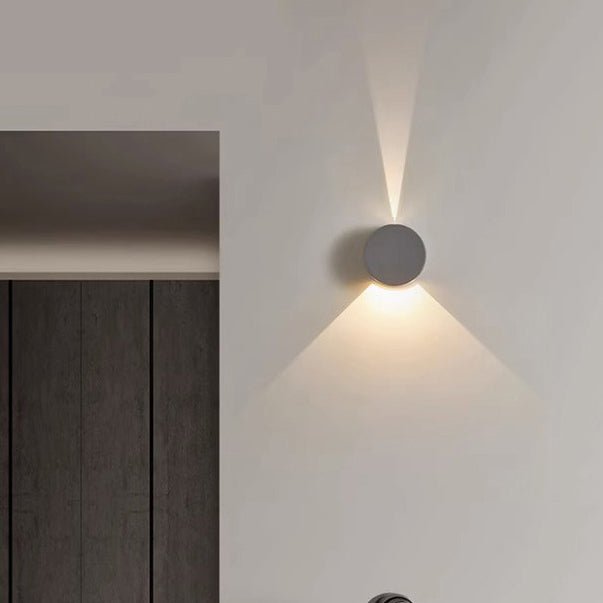 LINEALUX Sleek Aluminum LED Wall Light