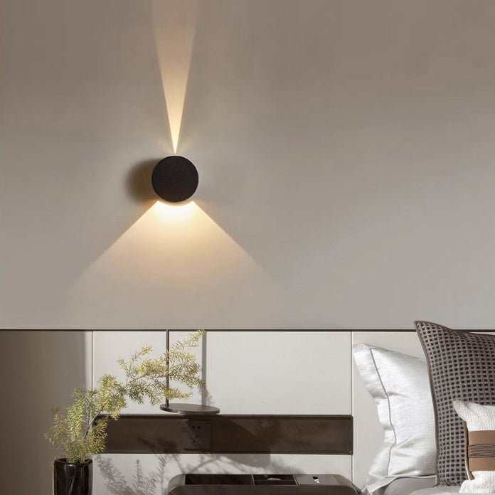 LINEALUX Sleek Aluminum LED Wall Light