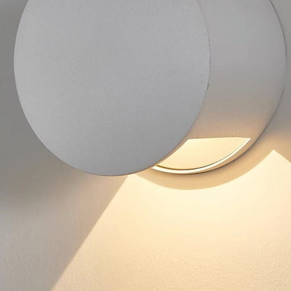 LINEALUX Sleek Aluminum LED Wall Light