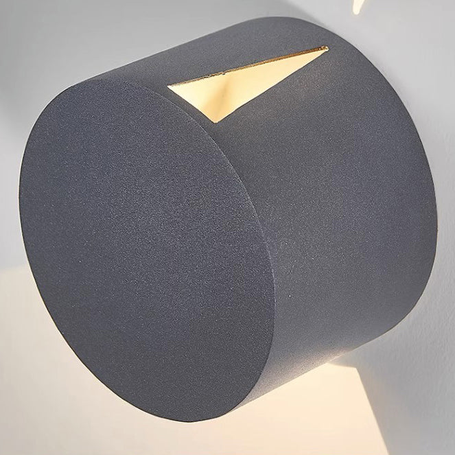 LINEALUX Sleek Aluminum LED Wall Light