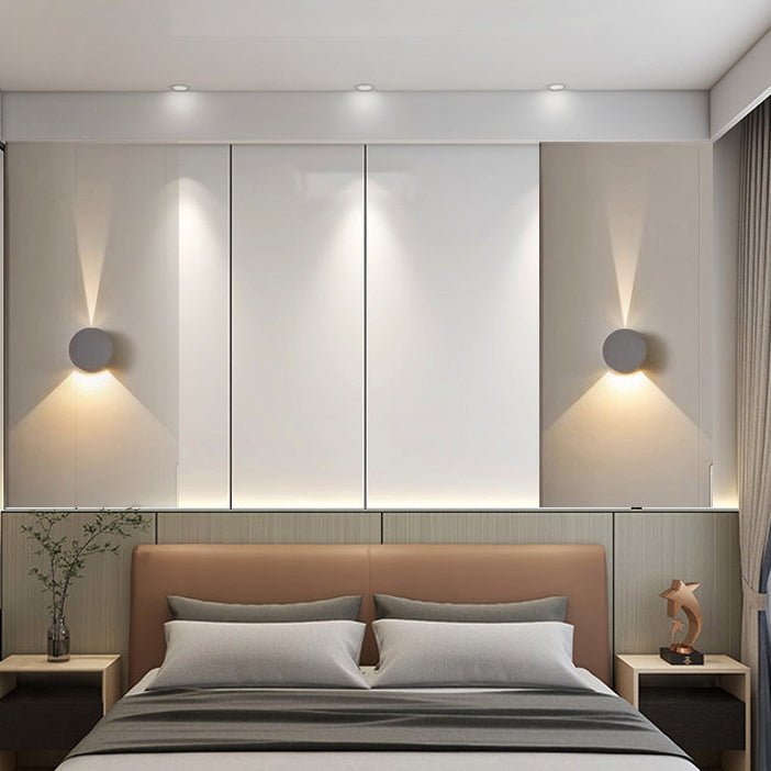 LINEALUX Sleek Aluminum LED Wall Light