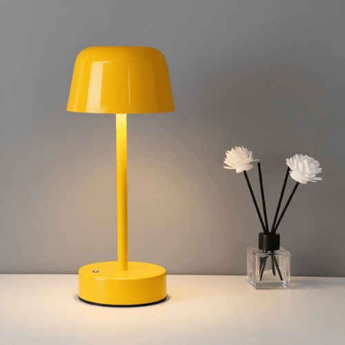 RETROLIGHT LED Desk Lamp