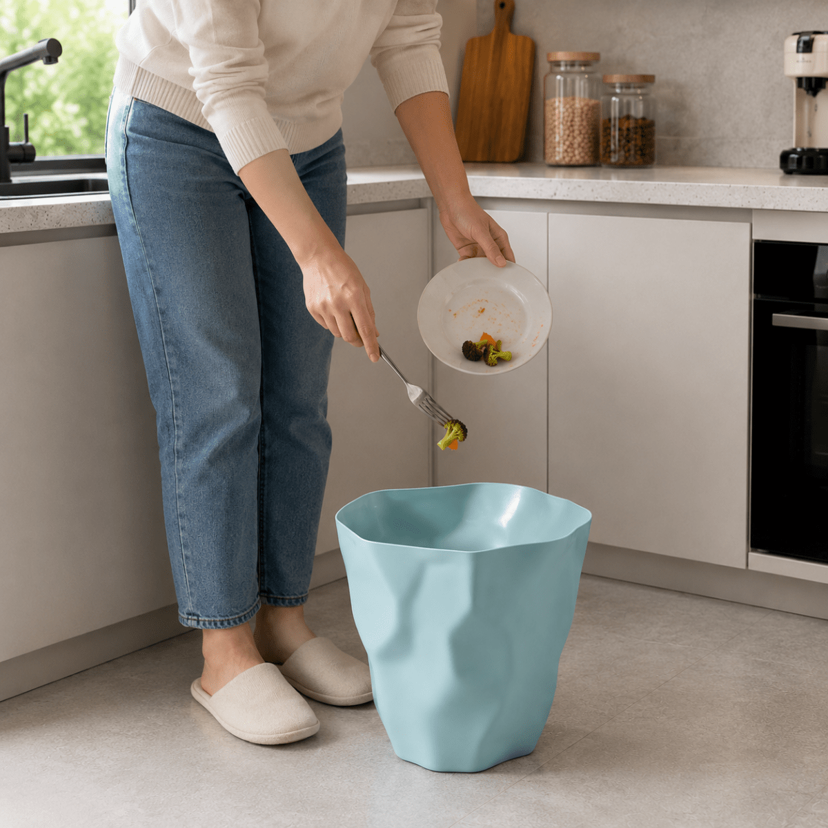 FORMAFLOW Minimalist Trash Can