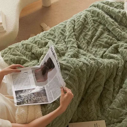 LAMMARA Fluffy Lambswool Blanket