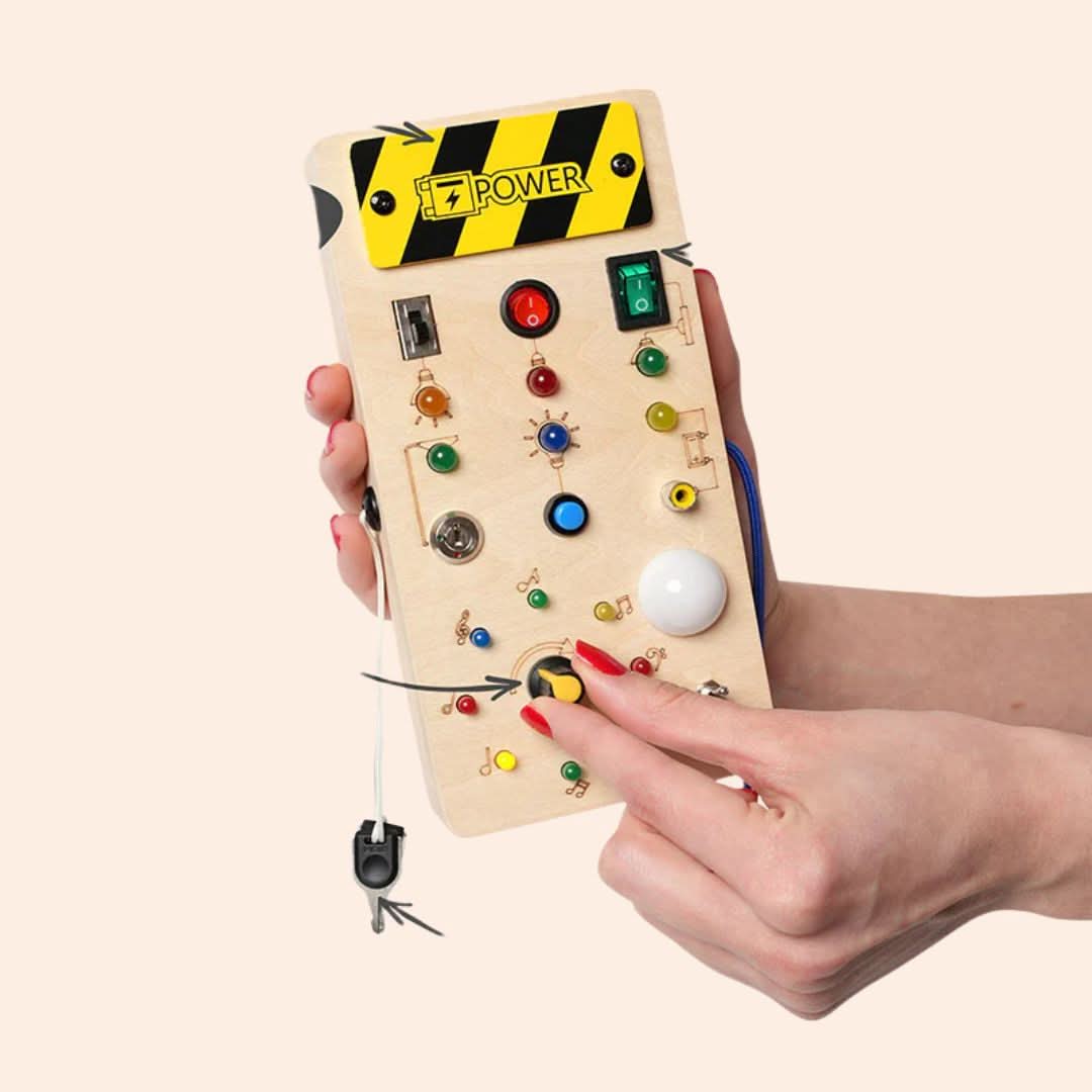 DISCOVERER WORLD Montessori Activity Board