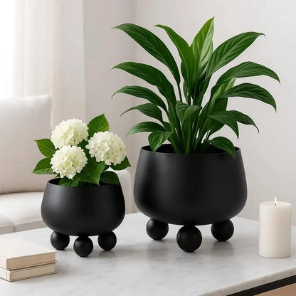 BLACKFLOW Plant Pot Design