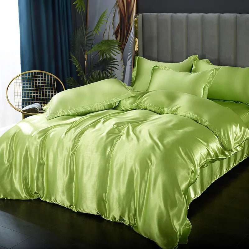 SATINLUXE Satin Silk Bedding Set