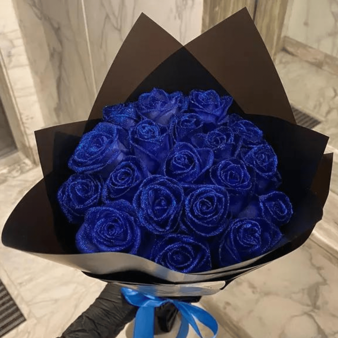 ROSALUNE Eternal Glitter Rose lifestyle image 1