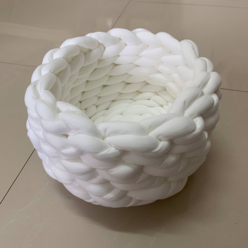 WOOLLYNEST Soft Woollen Basket for Pets