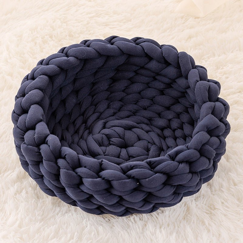 WOOLLYNEST Soft Woollen Basket for Pets