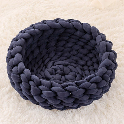 WOOLLYNEST Soft Woollen Basket for Pets