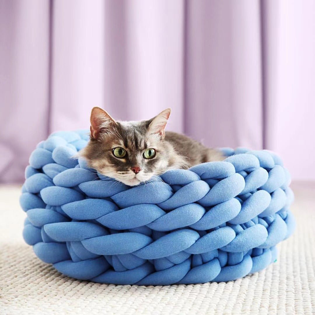 WOOLLYNEST Soft Woollen Basket for Pets