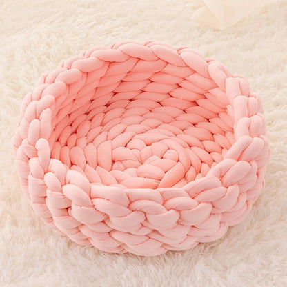 WOOLLYNEST Soft Woollen Basket for Pets