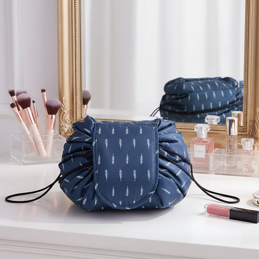 Trendy make-up organiser Waterproof Cosmetic Bag lifestyle image 2