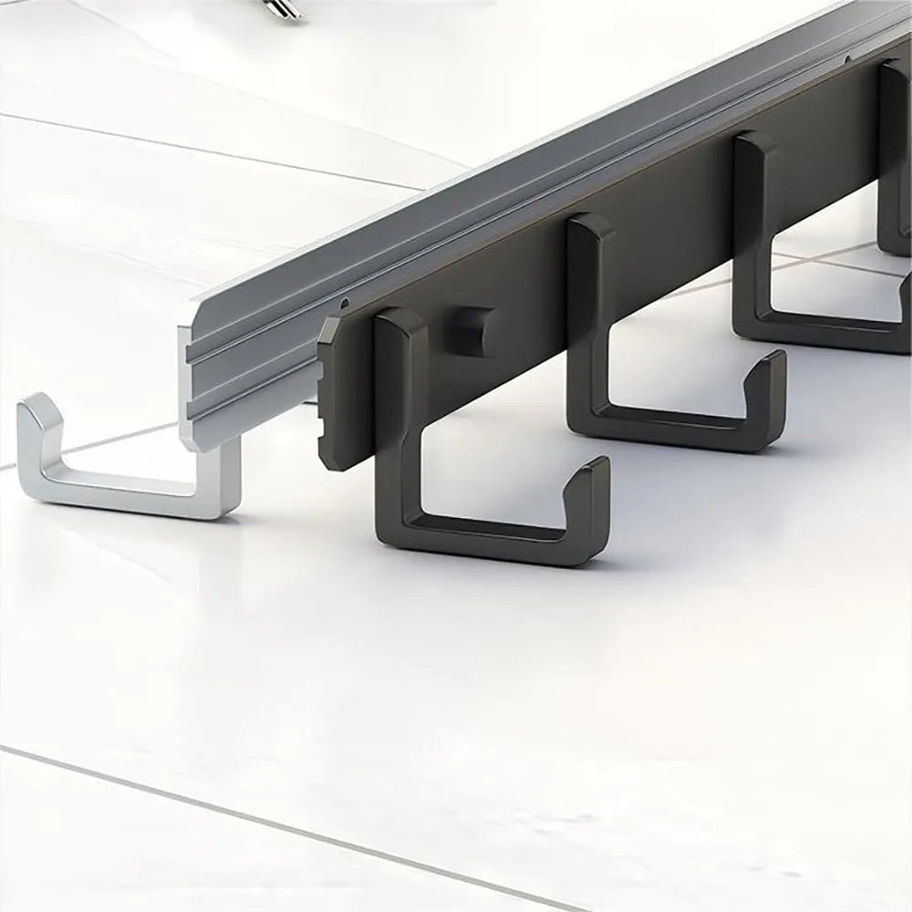 HOOKLINE Stable Wall Coat Rack
