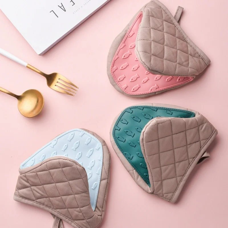 SAFEFINS Heat-resistant Fish-shaped Silicone Oven Glove