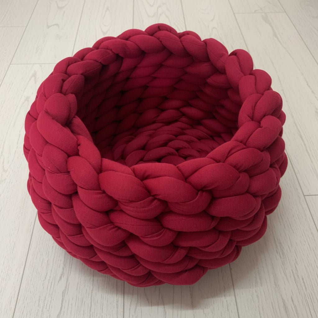 WOOLLYNEST Soft Woollen Basket for Pets