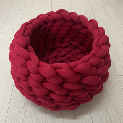 WOOLLYNEST Soft Woollen Basket for Pets