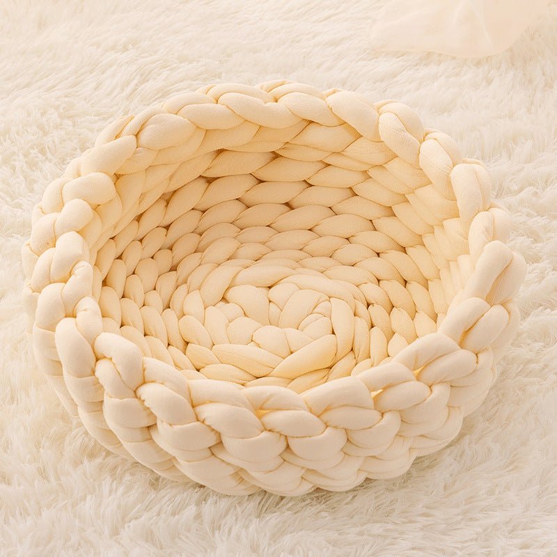 WOOLLYNEST Soft Woollen Basket for Pets