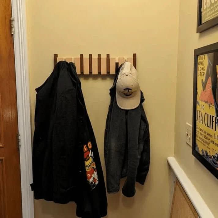 HARMONYCOAT Wall Rack Artistic Wooden Coat