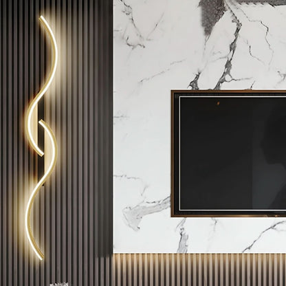 SCHWUNG Curved LED Wall Light