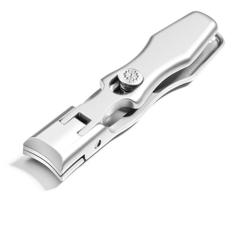 LUXIV Premium Nail Clippers lifestyle image 1