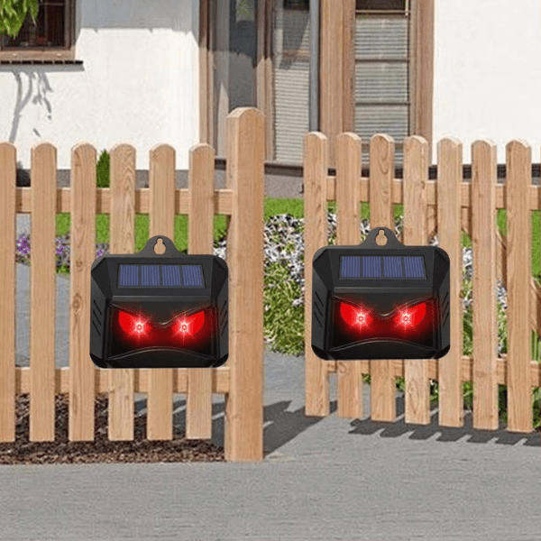 ECOREPEL Solar Ultrasonic Animal Repellent Set