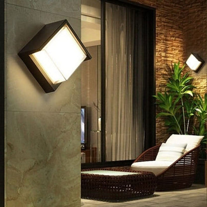 SOLVION LED Outdoor Wall Light