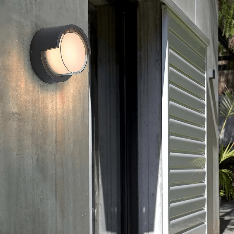SOLVION LED Outdoor Wall Light