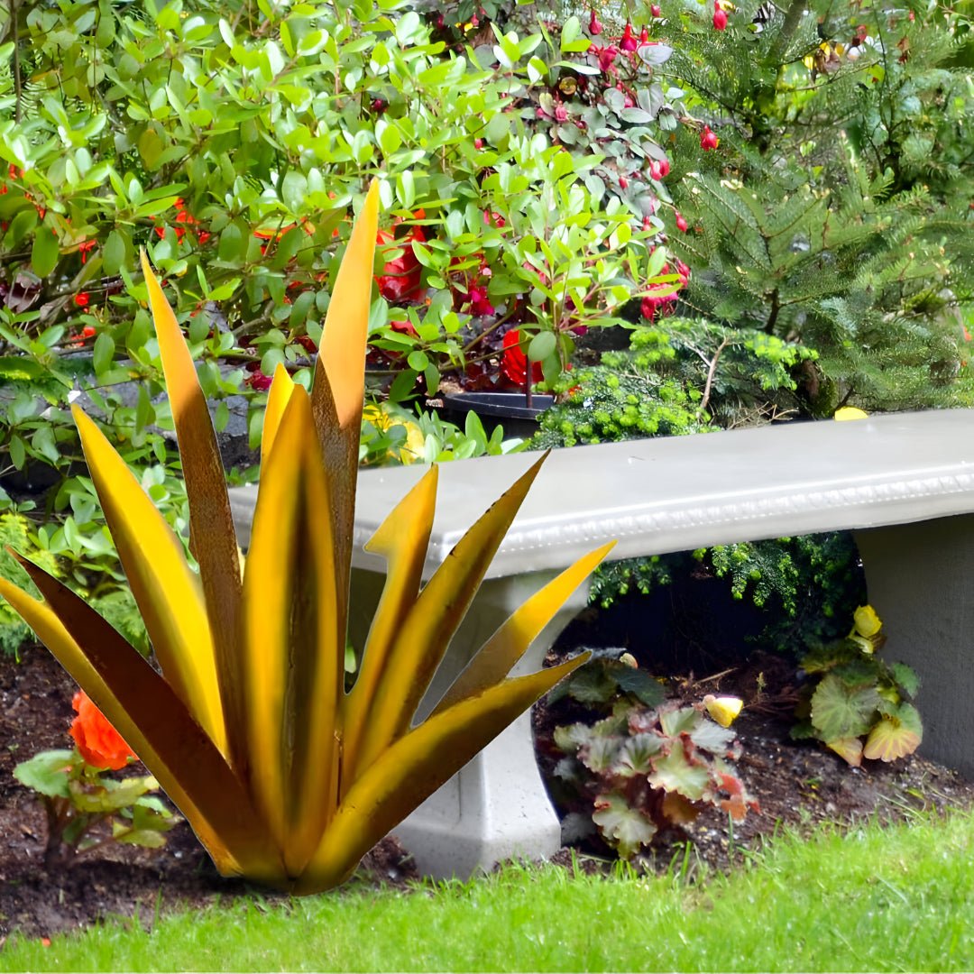 METALFLORA Lively Agave Sculpture
