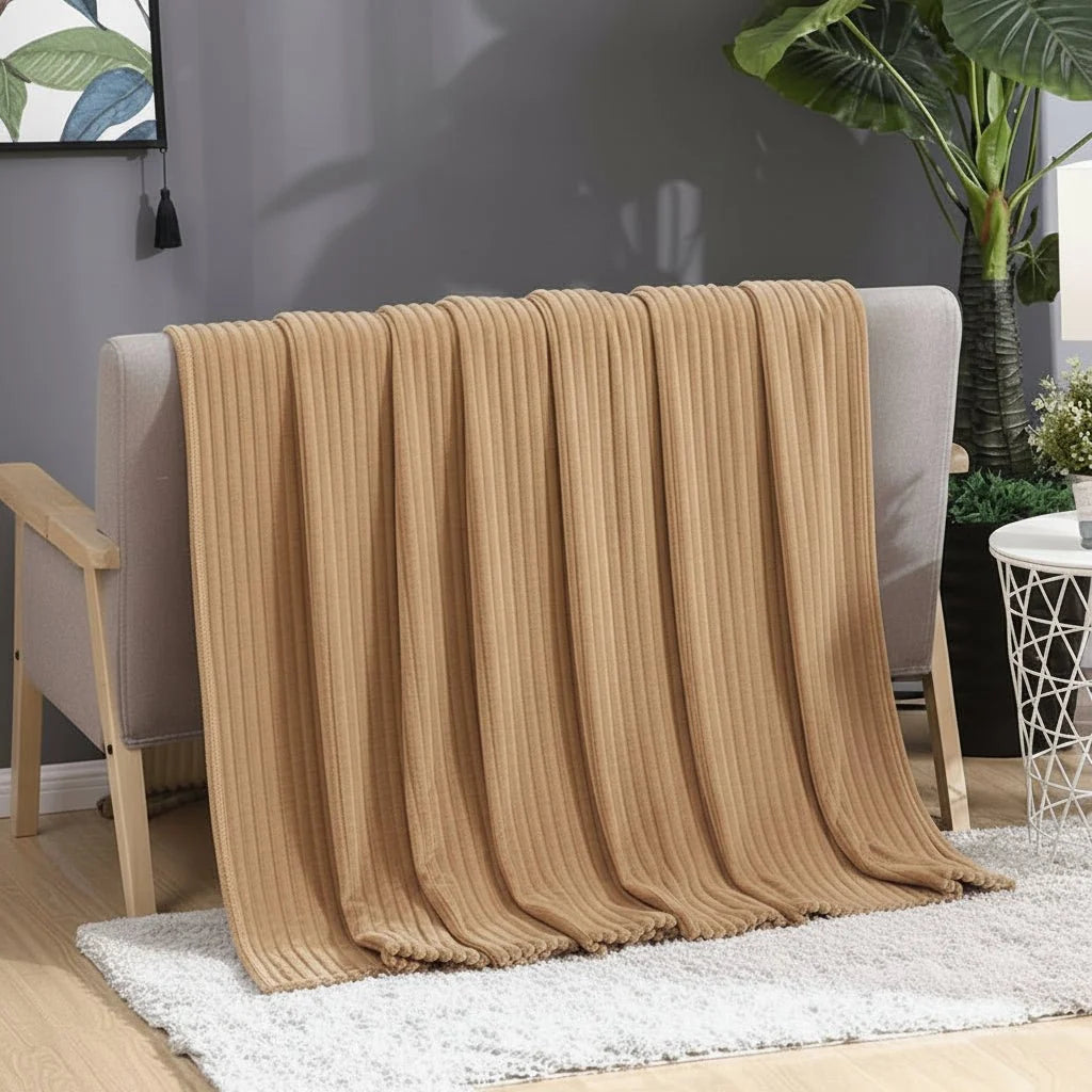 STRIPEWARM Wide Flannel Fleece Blanket