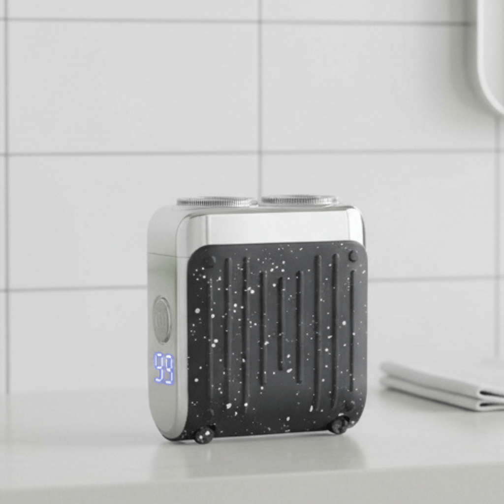 PRECISHAVE Razor lifestyle image 1