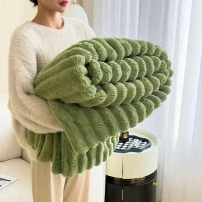 CLOUDNINE Cozy Blanket